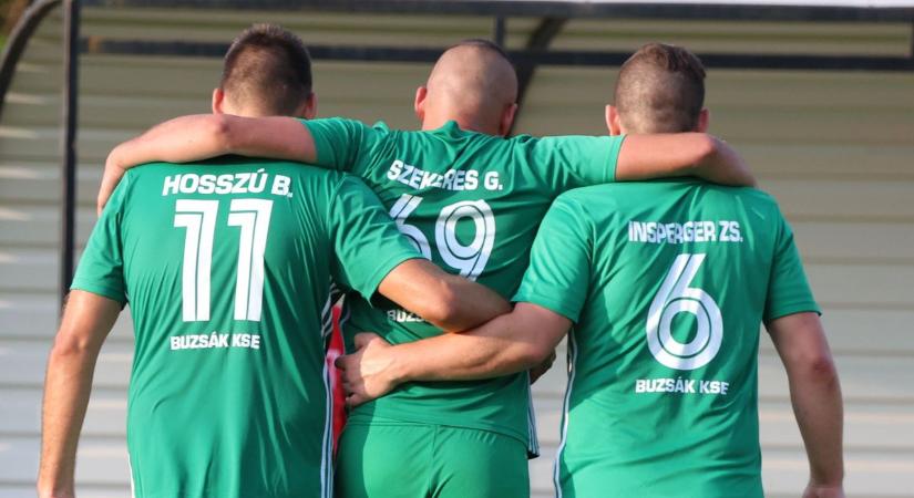 A házigazda Buzsákból három játékost is kiállítottak