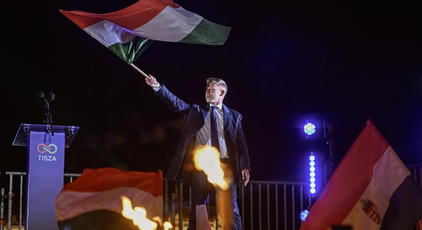Magyar Péter: Felszólítom a leköszönő miniszterelnököt, hogy semmilyen olyan döntést ne hozzon, amely megkötné a következő kormány kezét