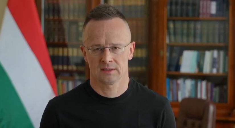 “Nem látta valaki Szijjártó Pétert?”