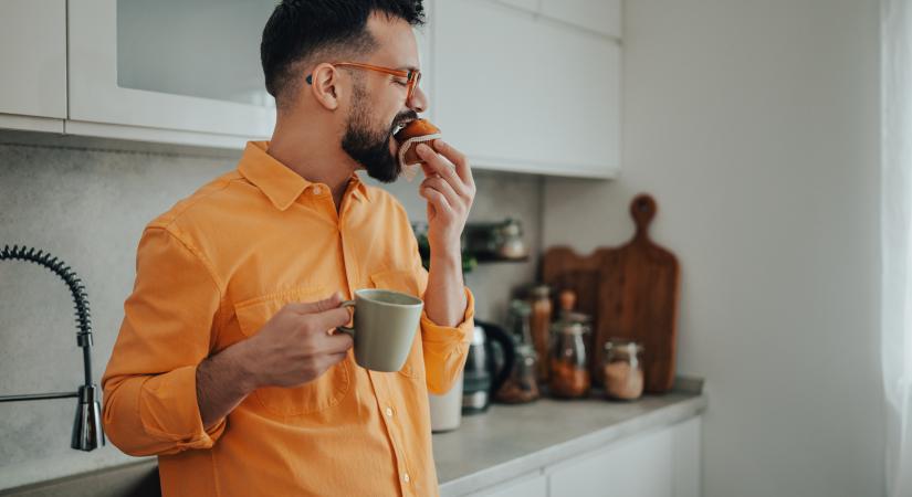 Nem a só és nem is a cukor: ezt a káros adalékot eszik a magyarok szinte minden nap