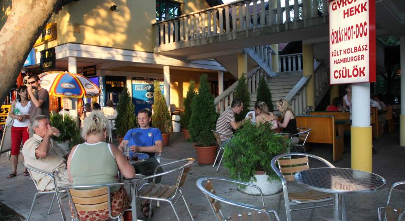 Cellainformációk: ezt csinálják az emberek, ha kijönnek a szavazófülkéből