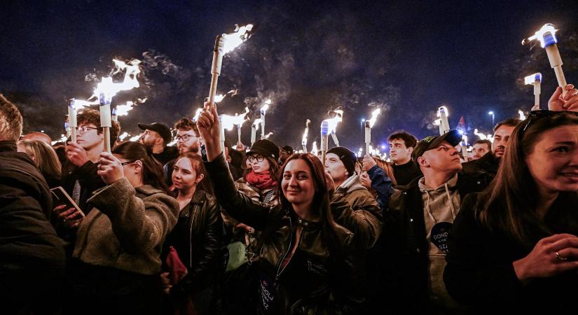 Két év nehéz éjszakája