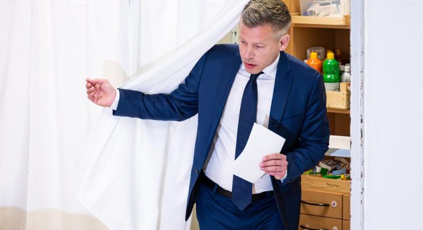 Külföldi elemző a Tisza-kétharmadról: Szárnyalhat a forint a részvénypiac