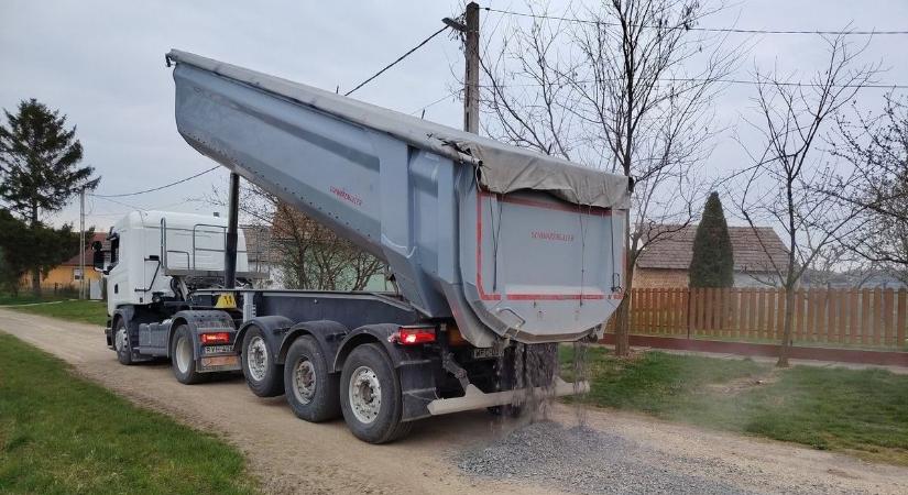 Útburkolási munkálatokat szervez az önkormányzat