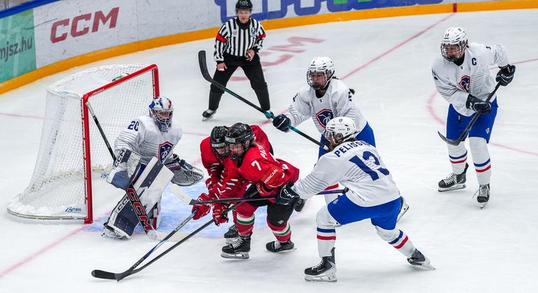 A magyar női hokisok győzelemmel kezdték a hazai vb-t az olimpiai résztvevő ellen