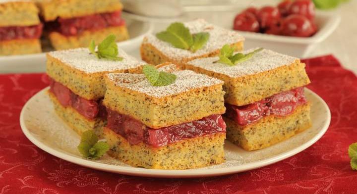 Meggyes-mákos kocka egyszerűen: glutén- és cukormentes finomság