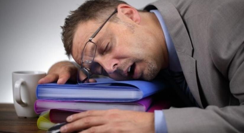 Egész nap kimerült vagy? Ez a 6 rejtett ok szívja el az energiádat – mutatjuk a megoldást