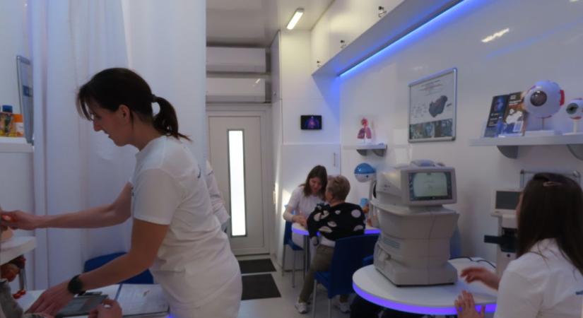 Szűrőbusz érkezik ingyenes vizsgálatokkal, bárki igénybe veheti