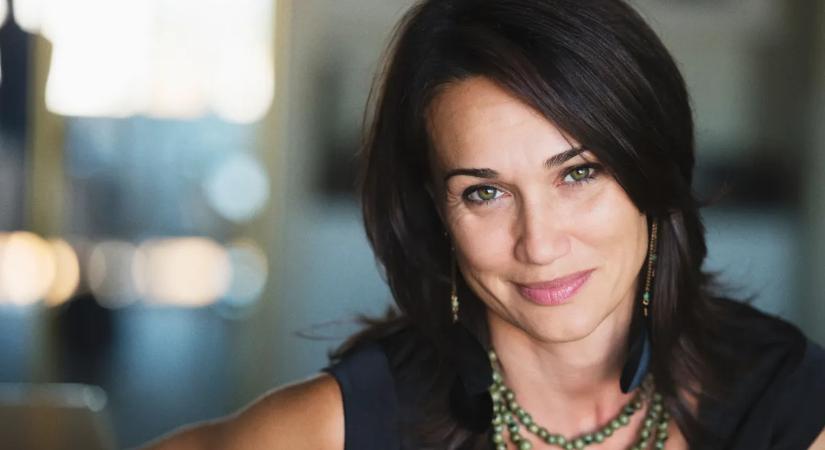 Fekete haj, ragyogó tekintet, erős kisugárzás – Ezeket válaszd, ha fiatalos megjelenésre vágysz