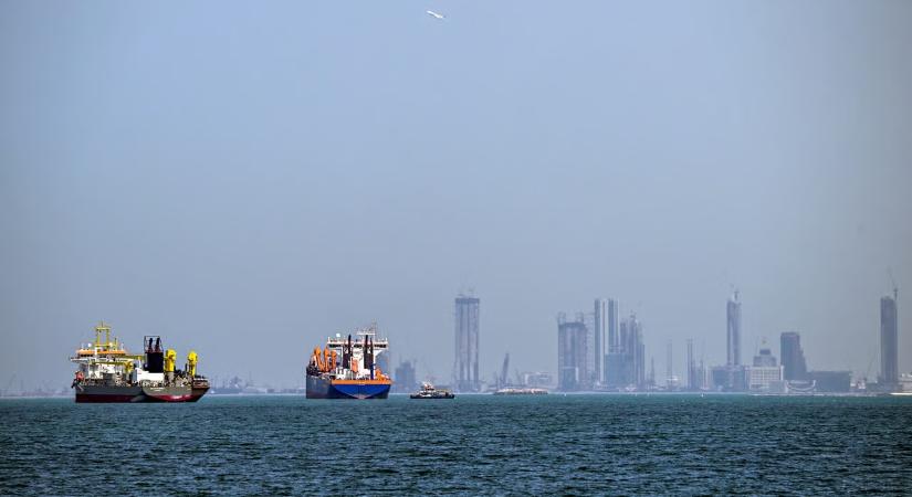 Nagy-Britannia újabb találkozót szervez a Hormuzi-szorosban kialakult helyzetről