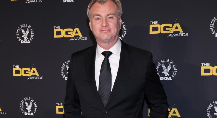 Az egyik leghíresebb rendező visszadobta, így lett végül Christopher Nolané a Csillagok között