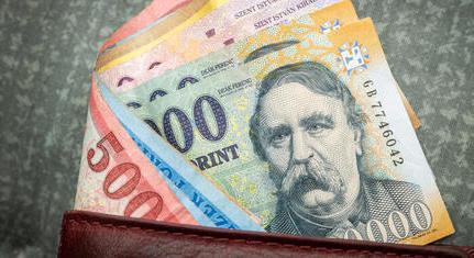 A pénzpiac is reagál - Négyéves csúcson nyitott a forint