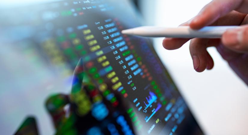 Kemény pofont kaptak a magyarok megtakarításai: alig maradt biztonságos befektetés, mi lesz itt a választás után?