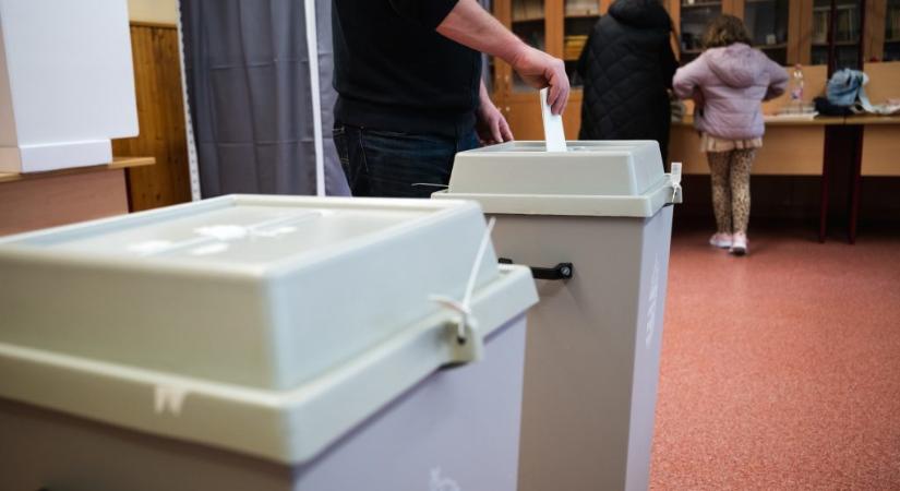 Újra kellett éleszteni egy szavazatszámlálót Budapesten