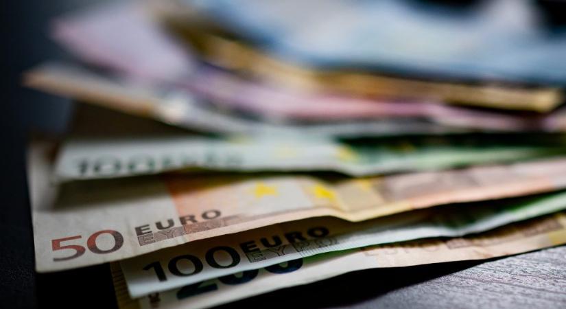 Szárnyaló forintot hozott a Tisza kétharmados győzelme