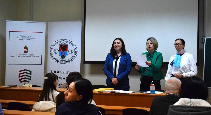 Szintfelmérő vizsgával zárul a nyelvi akadálymentesítő program - Hídépítés emberek, közösségek és kultúrák között