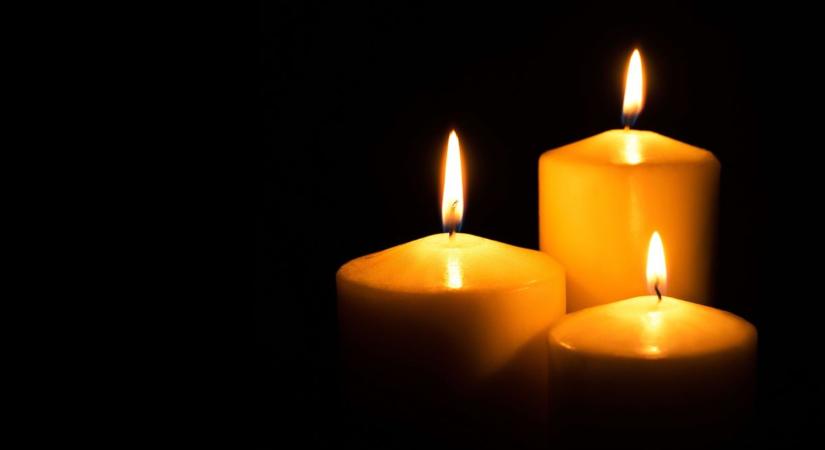 Gyászhírek: tőlük búcsúzott Komárom-Esztergom vármegye a héten