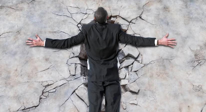 Mindegyik nagy mobilgyártó falnak ment az év elején, kivéve...