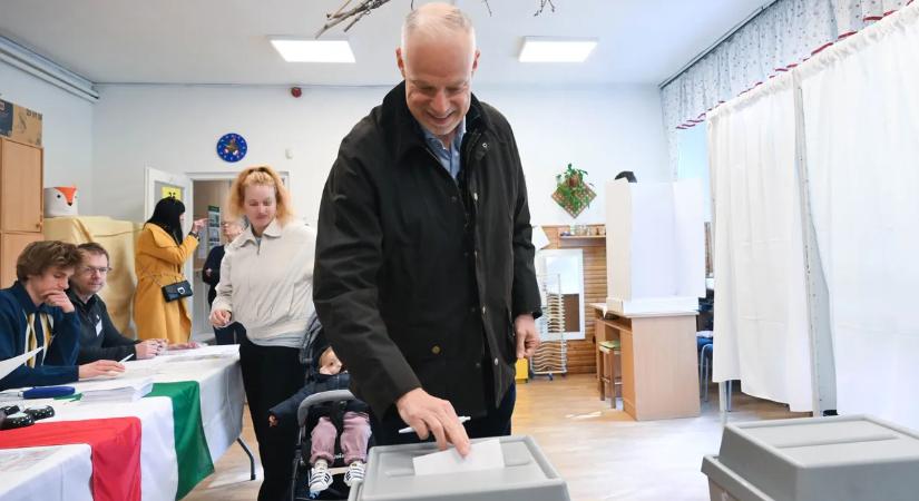 Szavazásra fel! A Fidesz politikusai már szavaztak