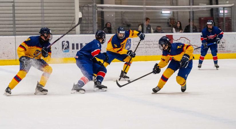 Vereséggel rajtolt a román csapat a kézdivásárhelyi U18-as hokivébén