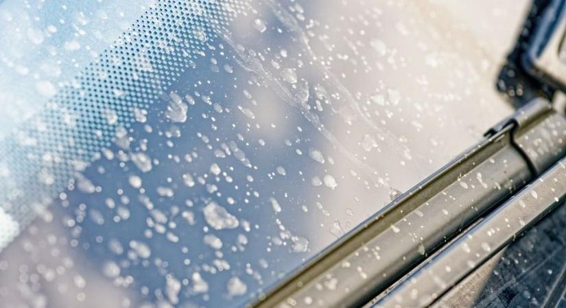 Nem érdemes kocsit mosni - Szaharai por festi át az eget Győr-Moson-Sopronban