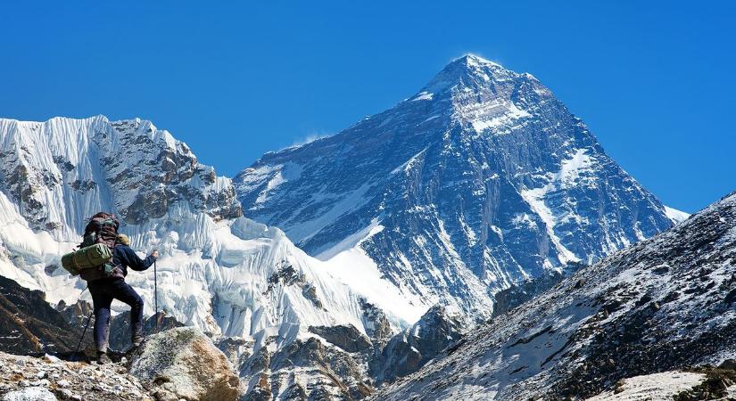 Két rejtett hegyet fedeztek fel tudósok, amelyek százszor magasabbak az Everestnél – de sosem lehet megmászni őket