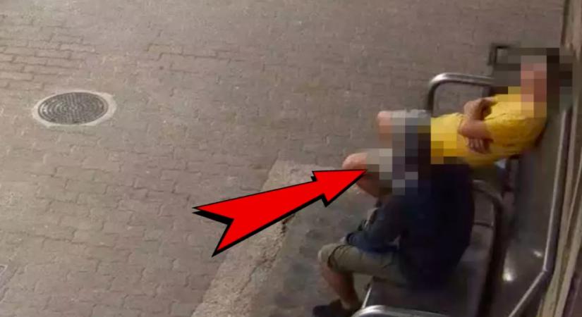 Odalépett az alvó férfihoz a győri állomáson: amit ezután tett, kamera rögzítette