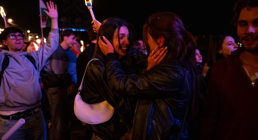 Összefogtak a fiatalok, átrajzolták az országot, és igényük van az elszámoltatásra