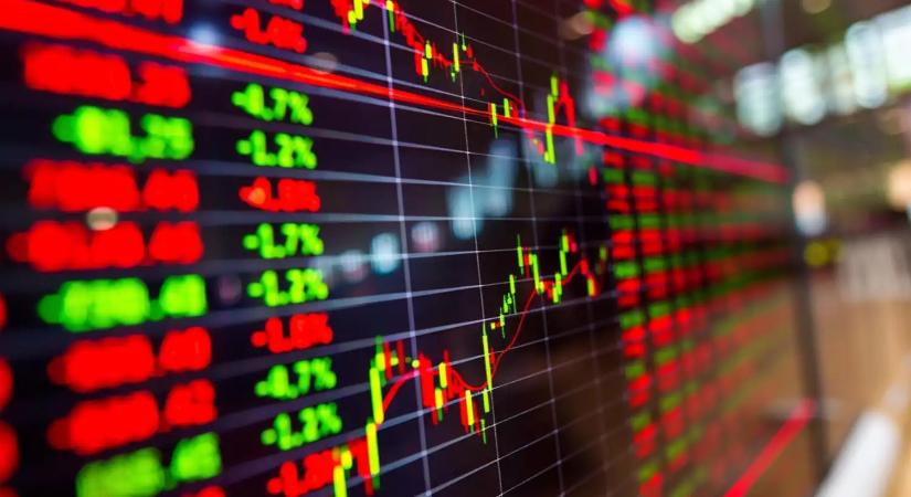 Tőzsdei földindulás: Az OTP kilőtt, a NER-birodalom kártyavárként omlik a kormányváltás után