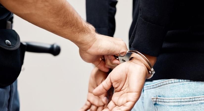 Társasházi lakásból ment a biznisz, elfogták a szegedi dílert