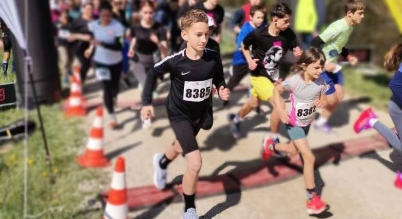 A sör és a joghurt mellé egyedi érem is járt a célban Bárdudvarnokon