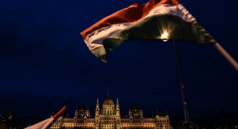 Több ismert politikus is távozik az Országgyűléstől, néhányan már meg se mérették magukat