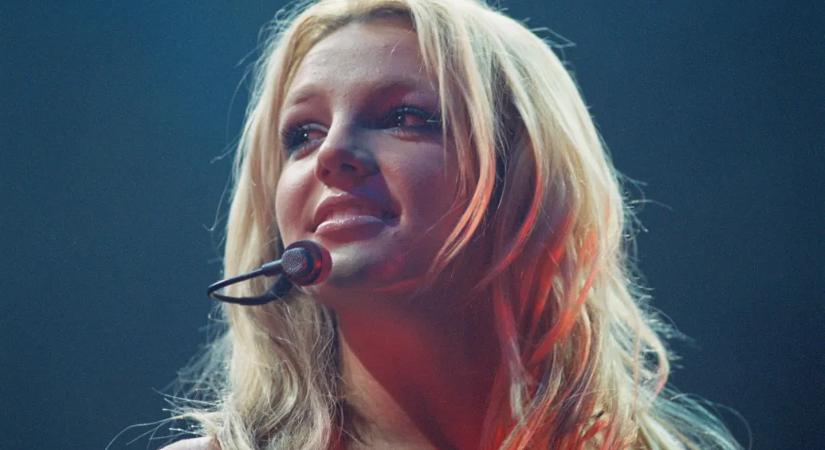 Britney Spears önként rehabra vonult