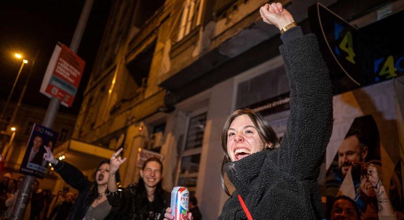 Az eksztázis arcai: így lélegeztek fel a fiatalok Budapesten