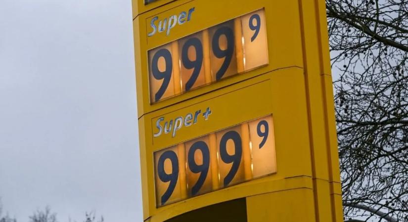 Az iráni parlament elnöke áremelkedéssel fenyegette meg a Fehér Házat