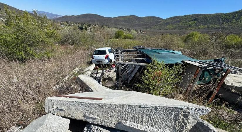 Átok ülhet az esztergomi robbantó telkén, erről árulkodik a tragédia helyszíne