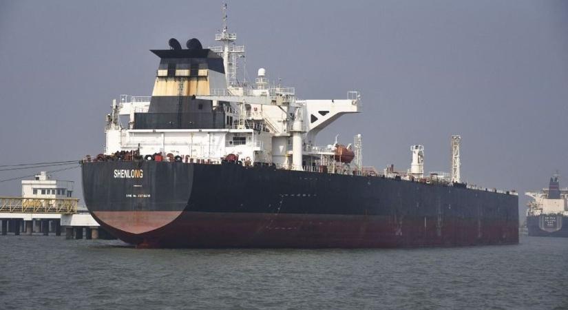 Örülnek a szaúdiak: a Hormuzi-szoros blokádja miatt rommá keresik magukat a Kínának eladott olajon