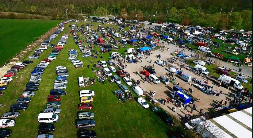 Fekete Sas veterán és motoros börze Polgárdiban (galéria)