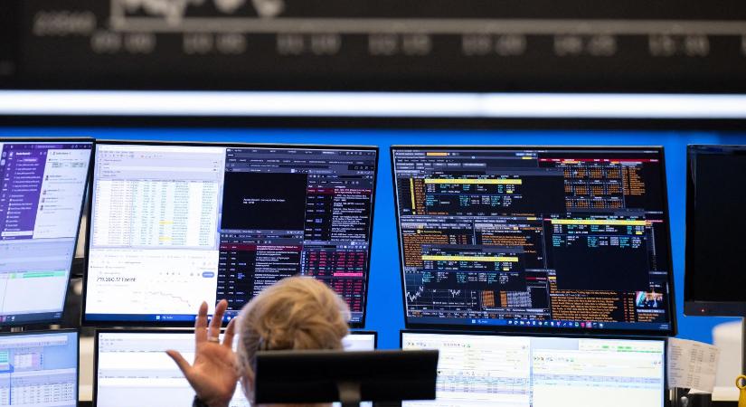 Leáll a hajózás a Hormuzi-szorosban, máris megugrottak az olajárak