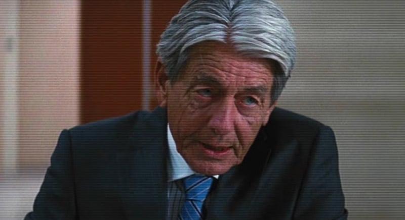 Meghalt a Batman-filmek sztárja, John Nolan