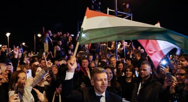 GYŐZELEM – Amikor a birnami erdő megindul