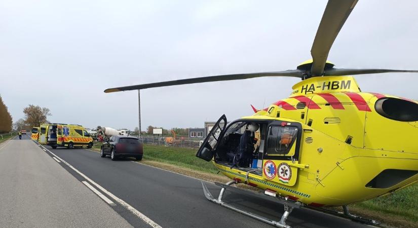 Baleset az M7-esen: rendőr mentette meg a 7 éves kislányt