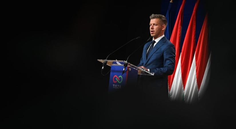 Magyar Péter: Szijjártó Péter megvan, a szankciós anyagokhoz köthető dokumentumokat darálják le éppen