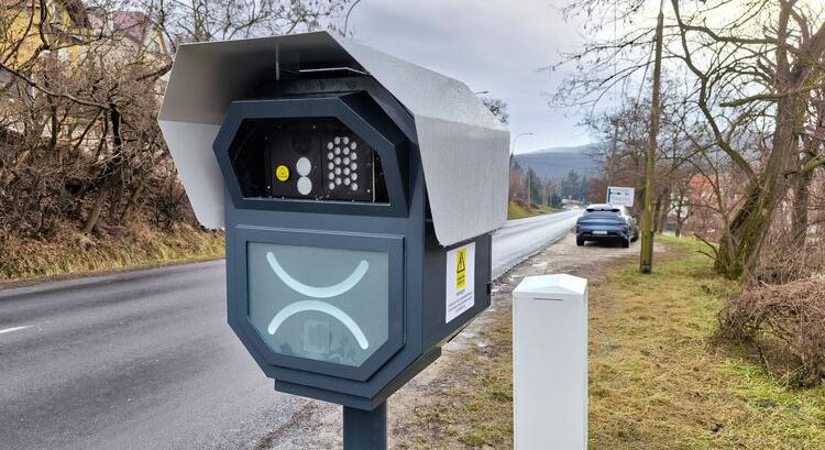 Padlógáz? Inkább lassíts! – Országos razzia indul a gyorshajtók ellen