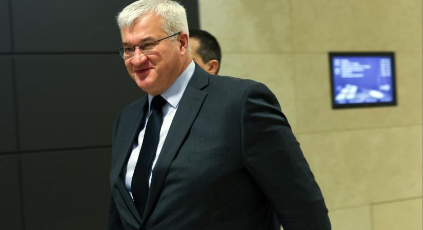 A nemzeti kisebbségek és az ukrán pénzszállítók ügyében is üzent az ukrán külügyminiszter