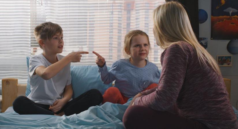 Lehet, hogy rosszul kezeled a gyerekek közötti vitákat: 4 lépés, ami valóban megtanítja a konfliktuskezelést