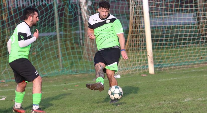 Győzött Jakabszálláson, tovább menetel az éllovas Ladánybene