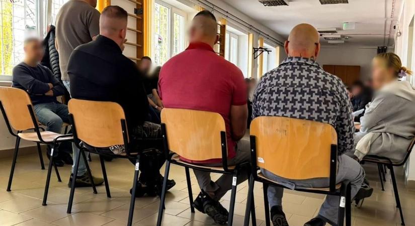 A halasi börtön rabjai vallottak a fiataloknak a kábítószer-fogyasztás súlyos következményiről