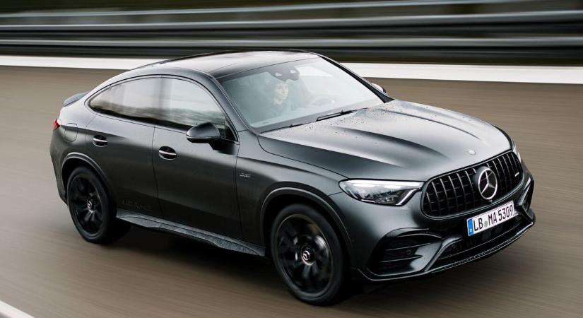 Hat hengerrel tért vissza az élet a Mercedes-AMG GLC-be