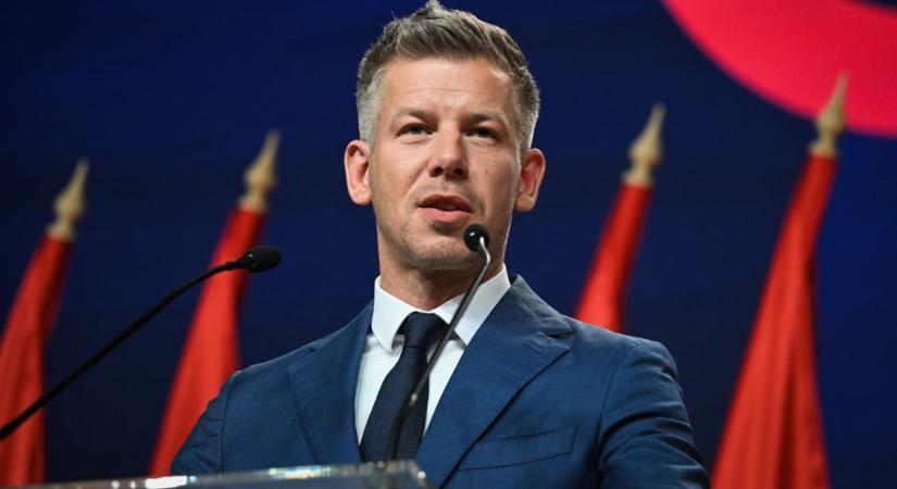 Magyar Péter: Ott van egy 63-as lista az irodám falán, amiket ha elkövetnék, leszednének engem